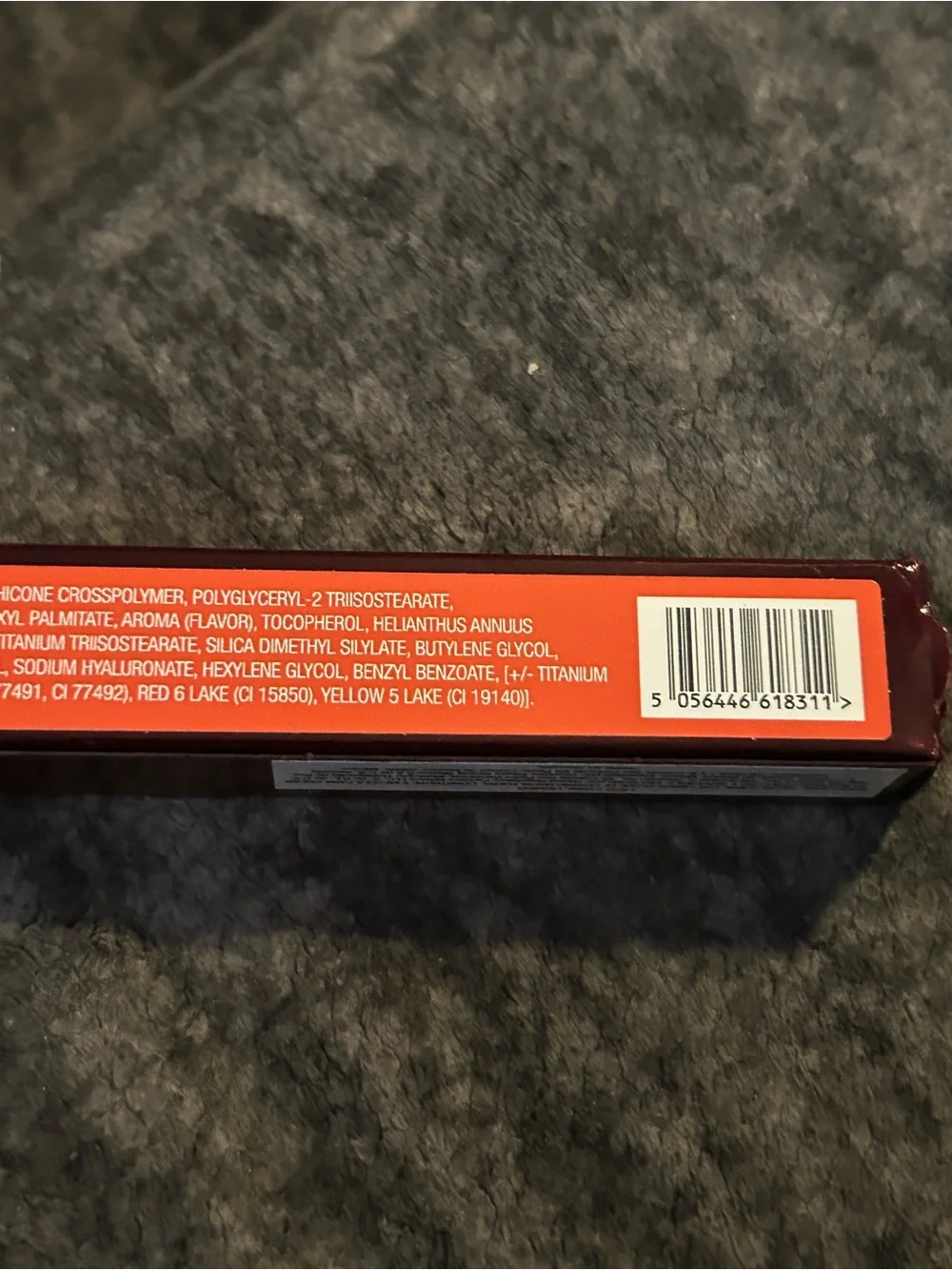 Charlotte Tilbury Air Brush Flawless Lip Blur. Color Flame Blur.